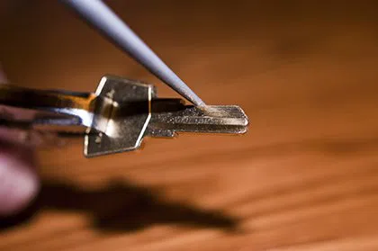 Chicopee MA Locksmith Store Chicopee, MA 413-324-8872 - broken-key-extraction